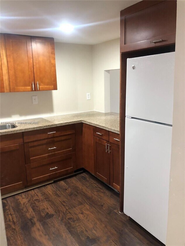 Foto del edificio - 10000 NW 80th Ct