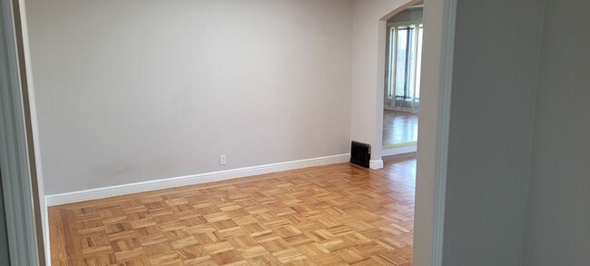 Building Photo - 257 Rome St