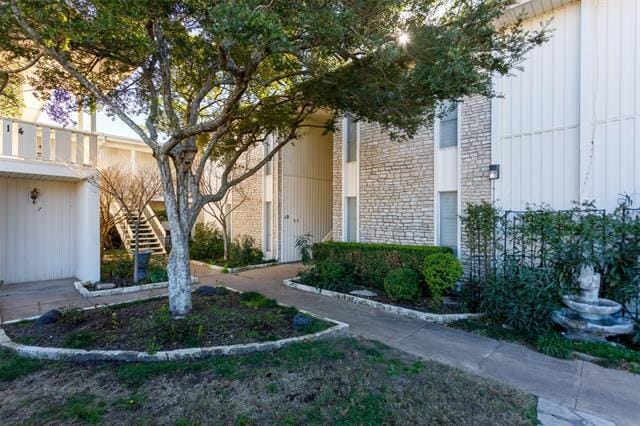 Primary Photo - 4211 Fairway Dr