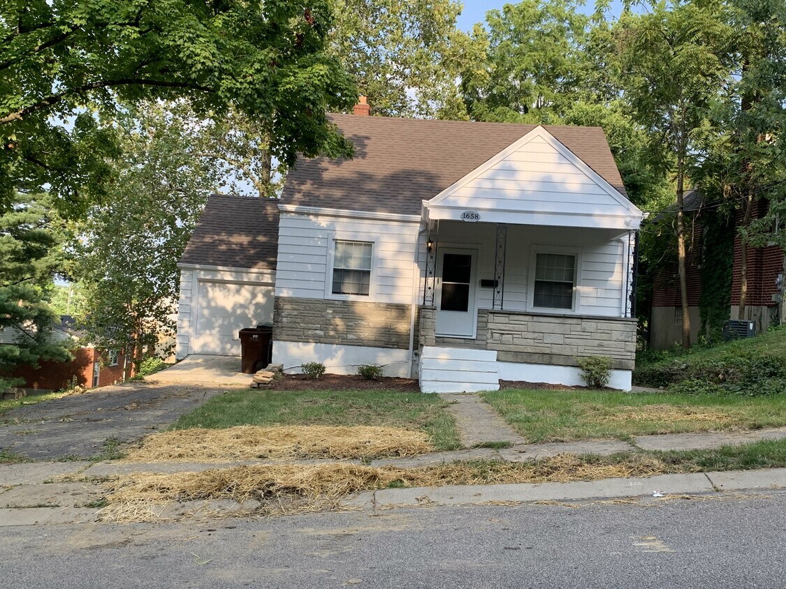 Primary Photo - 1658 Tuxworth Ave