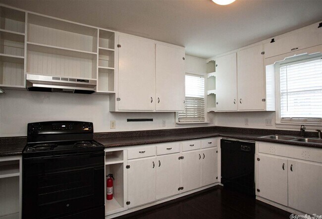 Building Photo - 1215 S Pierce St