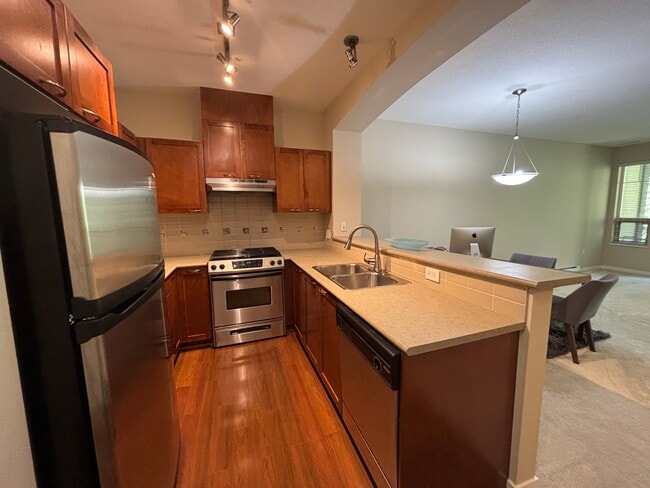 Building Photo - 404-2969 Whisper Way