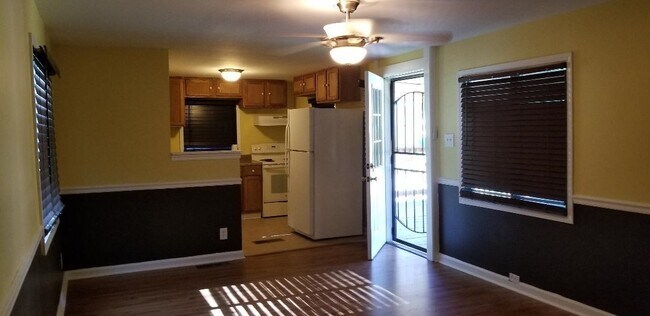 Building Photo - 168 Brentwood Ln
