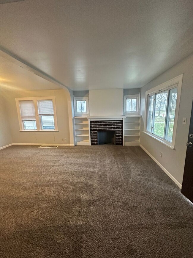 Foto del edificio - 3bd Single Maple Heights Cash Pay/Section 8