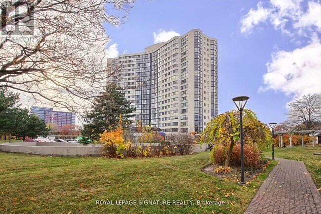 Building Photo - 1360 Rathburn Rd E