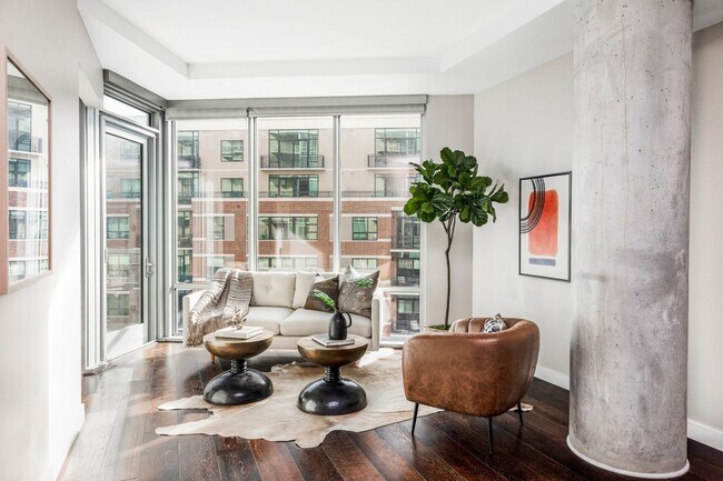Foto del edificio - Luxury 1 Bedroom + Large Den condo Denver at Sloans Lake