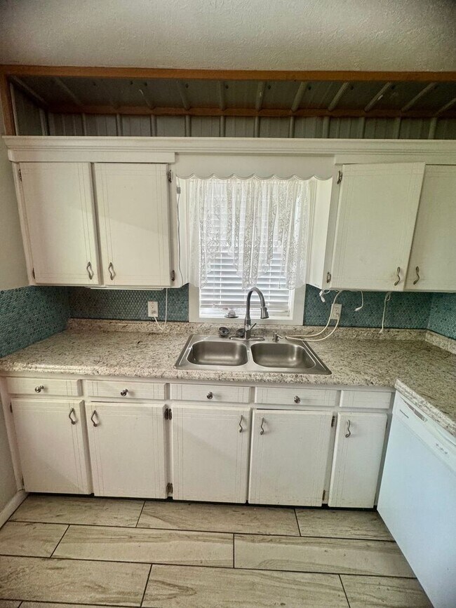 Foto del edificio - 3 Bed/1 Bath House