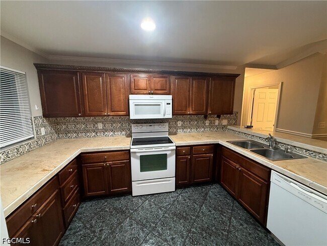 Foto del edificio - 1713 SW 10th Pl