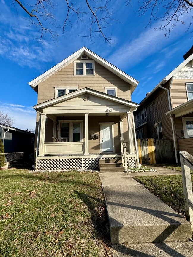 Building Photo - 2542 Glen Echo Dr