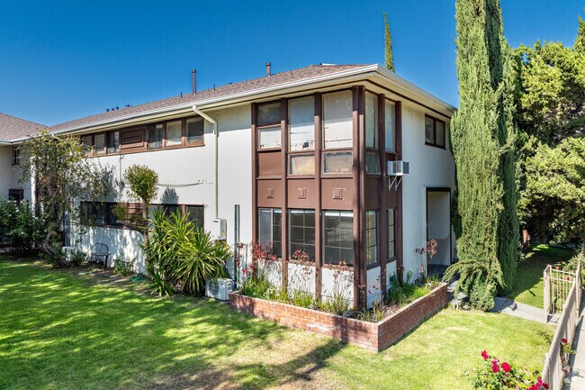 Foto del edificio - 5302 Colfax Ave