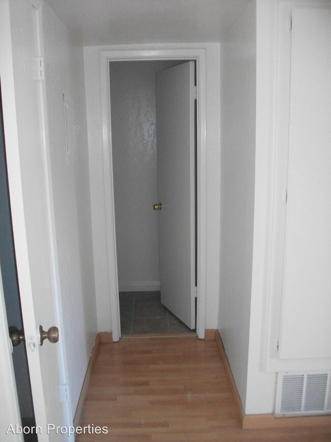 Foto del edificio - 3 br, 1.5 bath House - 2210 Amberwood Lane