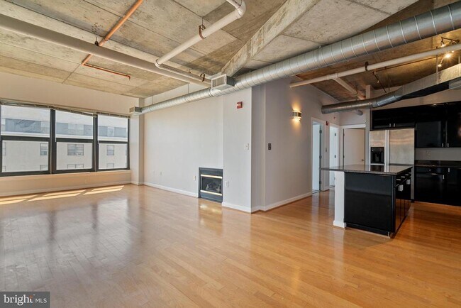 Building Photo - 2750 14th St NW