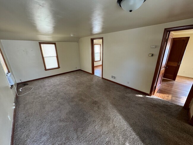 Building Photo - 4907 Lowell Ave