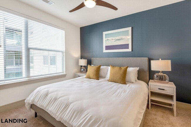 Building Photo - 4670 Merchants Park Cir