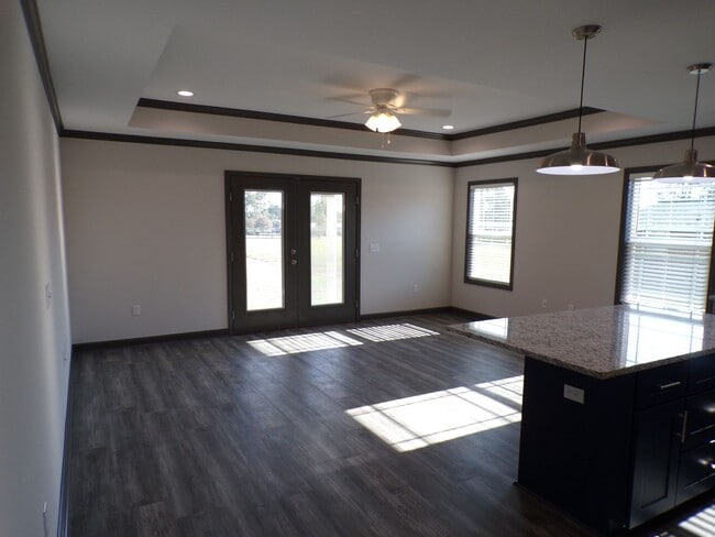 Building Photo - Shady Oak Apartments, Lowe Drive, Enterpri...