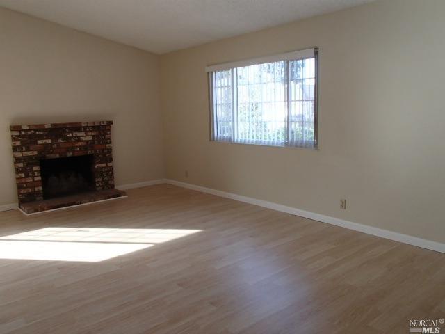Building Photo - 809 White Wing Ln