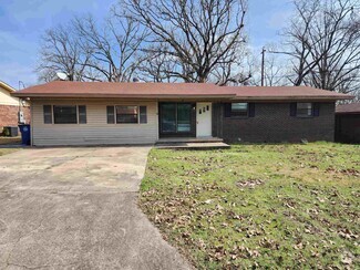 Building Photo - 4 La Vista Dr