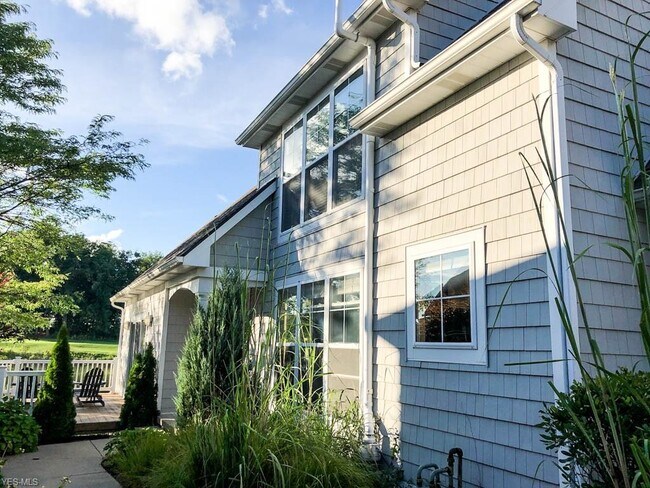 Building Photo - 2983 Waterford Dr