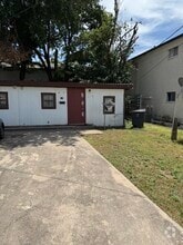 Building Photo - 504 Rhode Island St