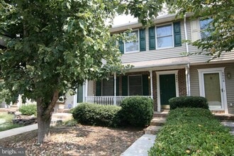 Building Photo - 9804 Dominion Forest Cir