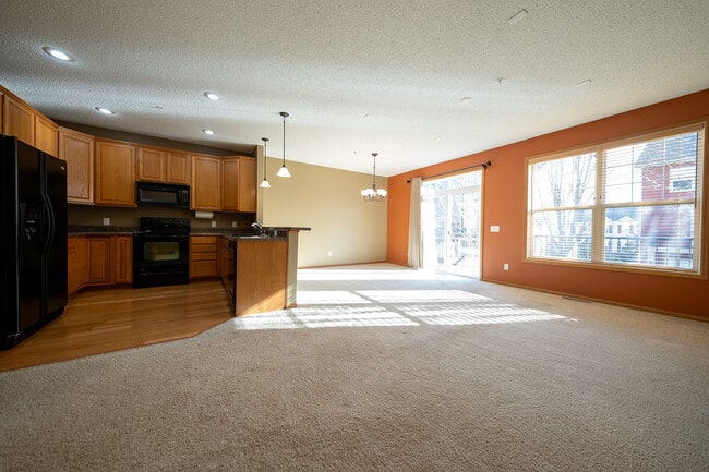 Foto del edificio - 3661 Hazel Trail