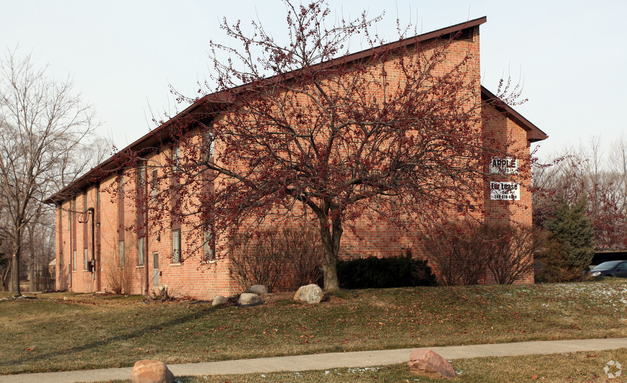 Building Photo - Legacy on Minnesota