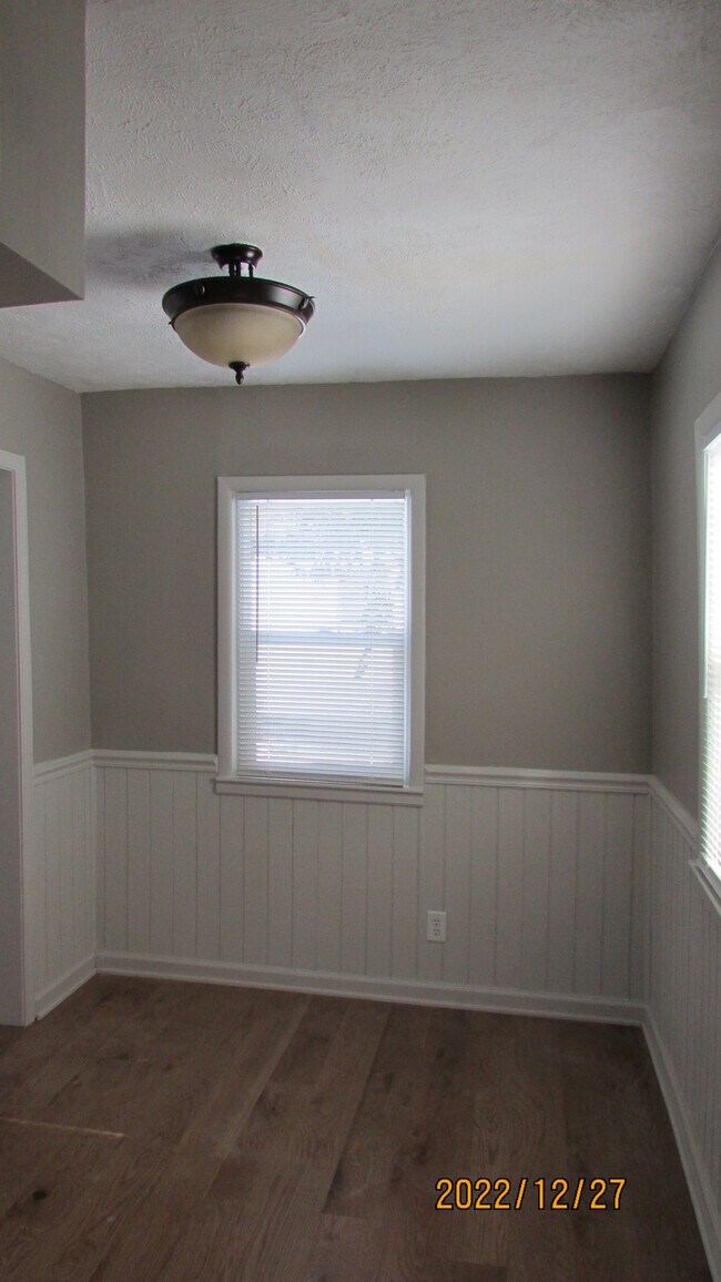 2846 W Elm St, Springfield, MO 65802 House Rental in Springfield, MO