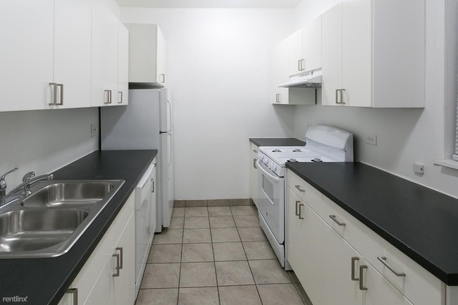 Building Photo - 5508 S Cornell Ave