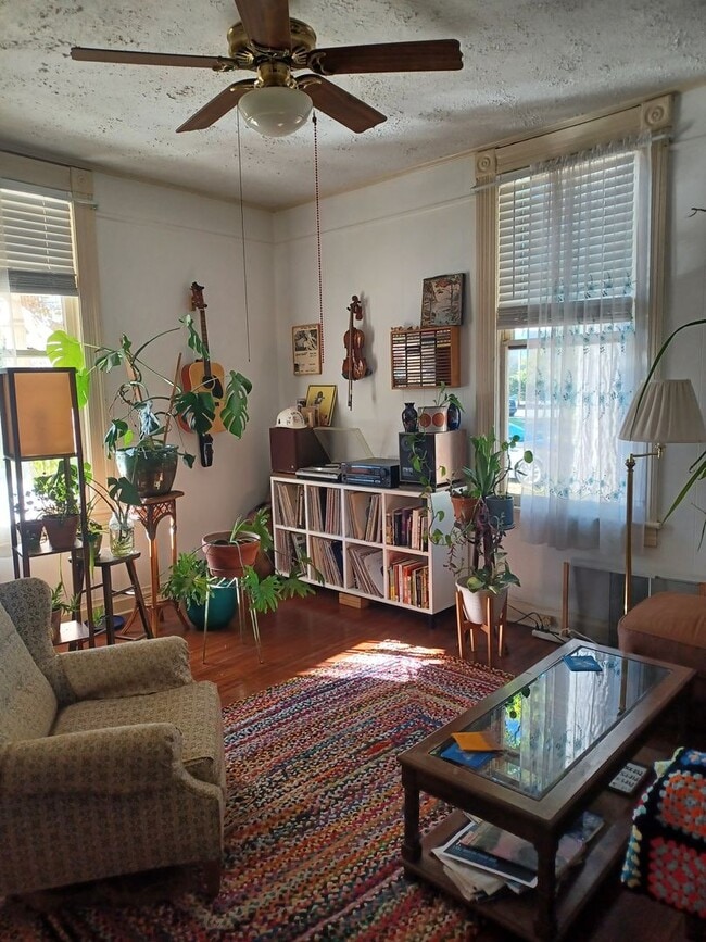 Photo - 403 Geneva St Apartment