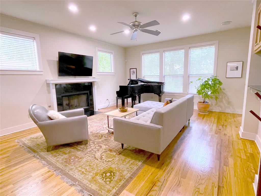 Foto principal - 930 E 50th St