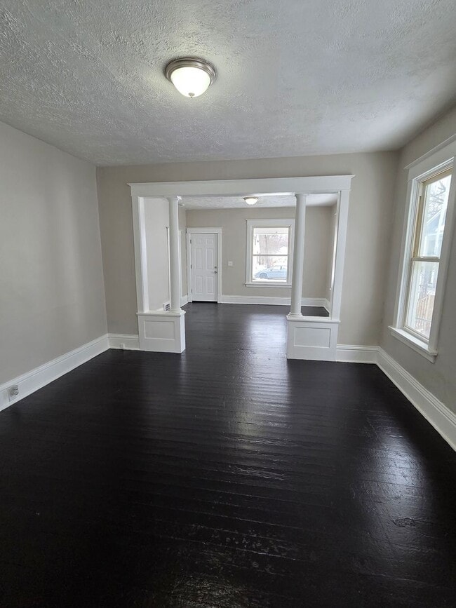 Foto del edificio - 2 bedroom, 1 bath house