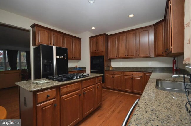 Building Photo - 14876 Cartagena Dr