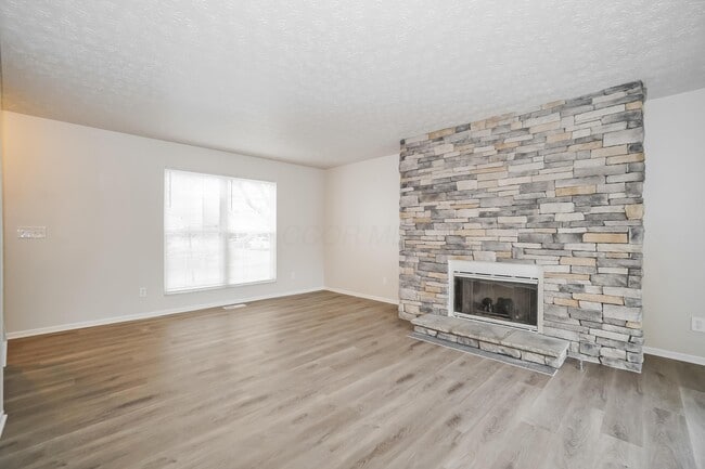 Building Photo - 3021 Tracer Rd