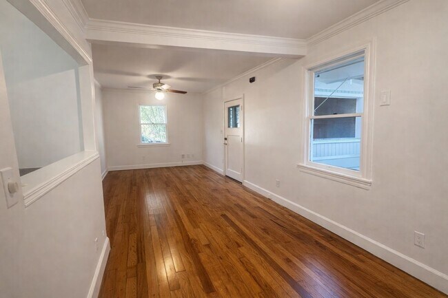 Foto del edificio - Beautifully Kept Historic Home!!