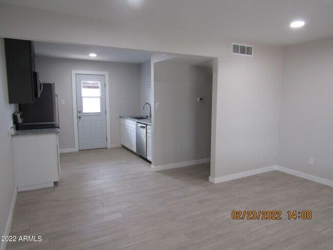 Foto del edificio - 4912 E Holly St