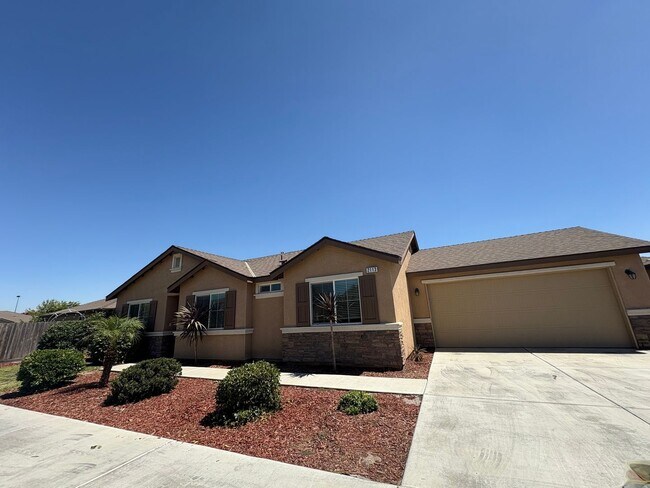 Foto del edificio - NW Visalia Home Available Now!