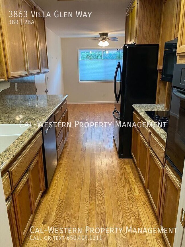 Foto del edificio - 3863 Villa Glen Way