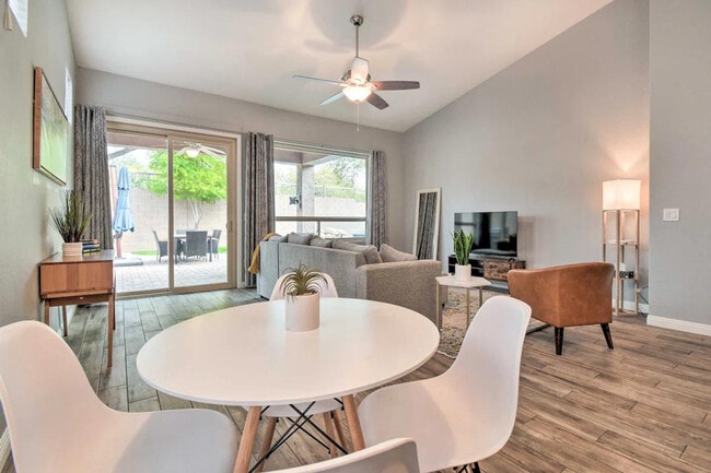 Building Photo - 3625 N Morning Dove