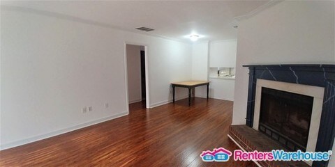 Foto del edificio - 2496 Leeshire Rd
