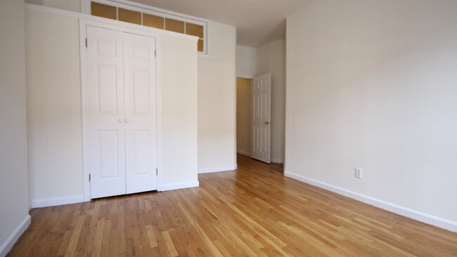 Building Photo - 484 Amsterdam Ave