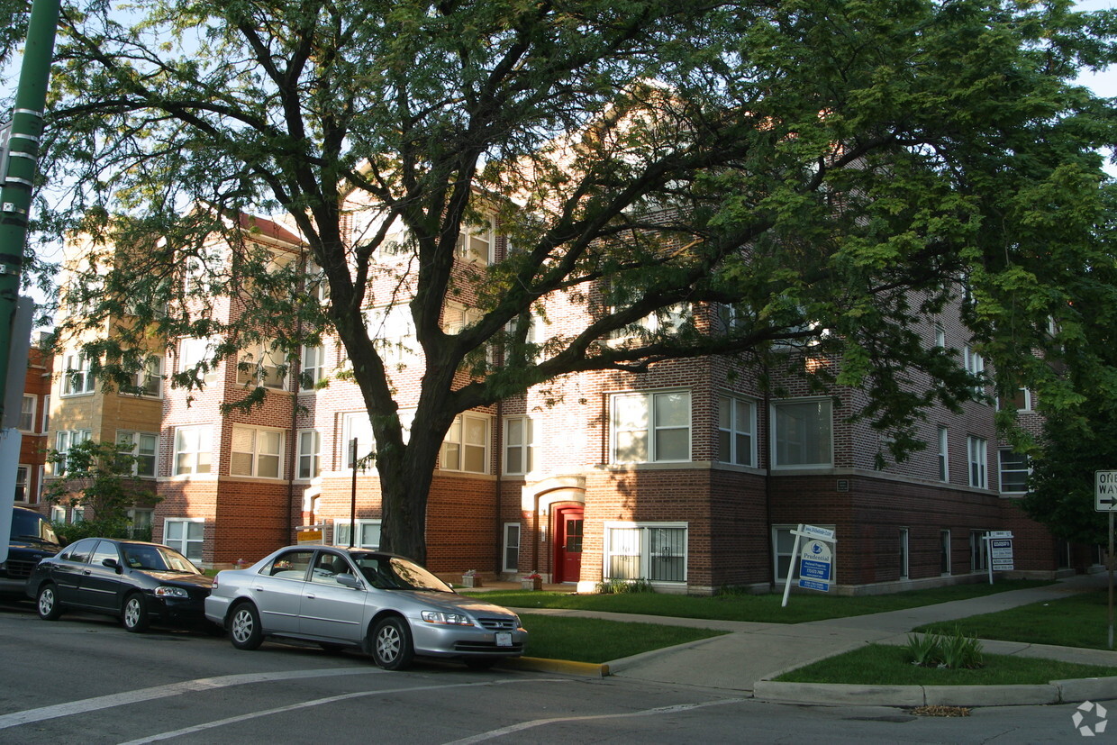 Primary Photo - 4901 N Lawndale
