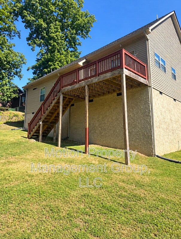 Foto del edificio - 4010 Rogers Rd
