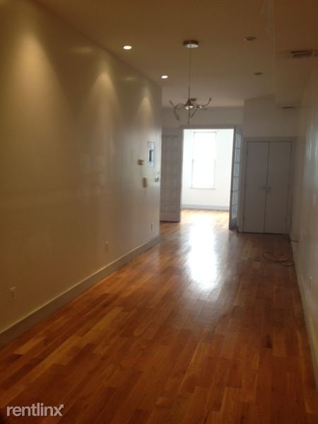 Primary Photo - 233 Jefferson St