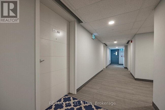 Building Photo - 652 Princess St