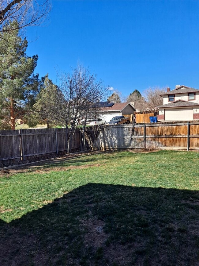 Building Photo - ALL PROSPECTIVE TENANTS MUST SUBMIT A $58 ...