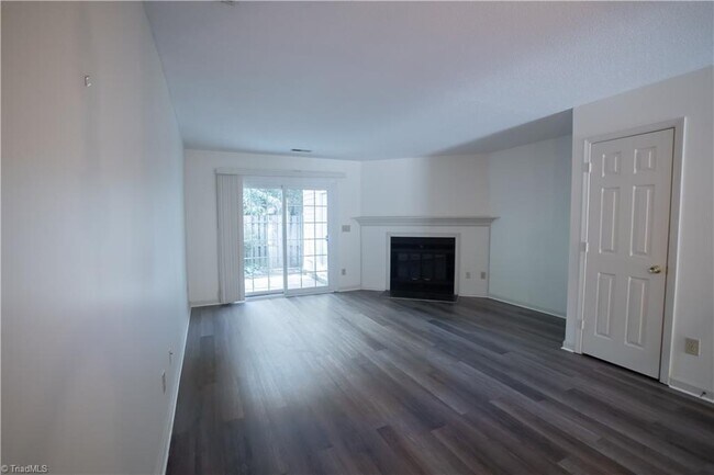 Foto del edificio - 2723 Cottage Pl