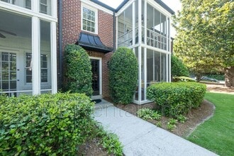 Building Photo - 55 Delmont Dr NE
