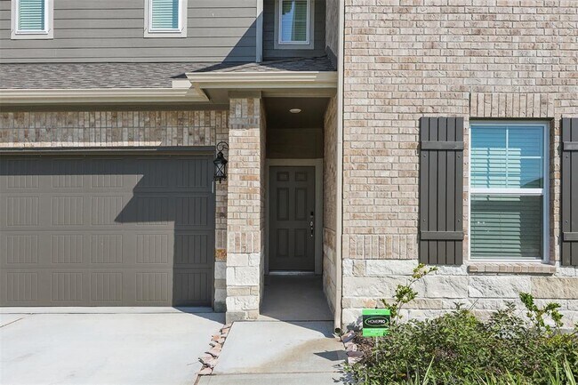 Foto del edificio - 10414 Waterwall Ln