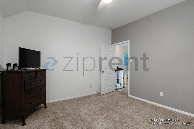Foto del edificio - 1406 Dapplegrey Ln
