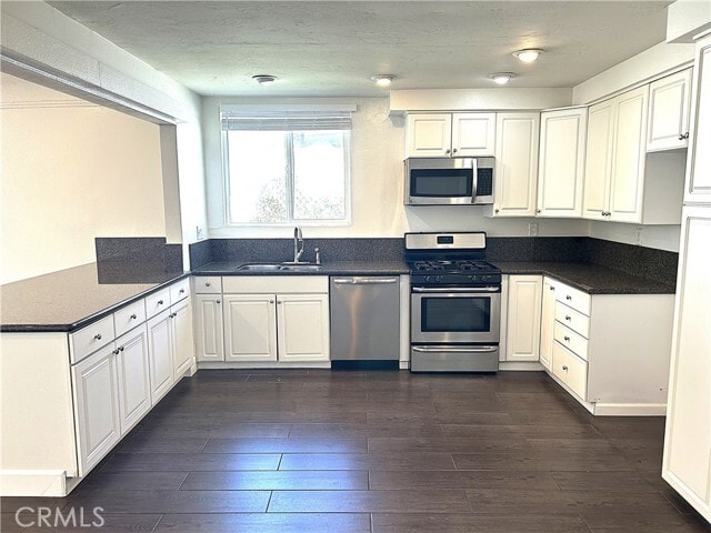 Foto del edificio - 4007 Cypress Ln